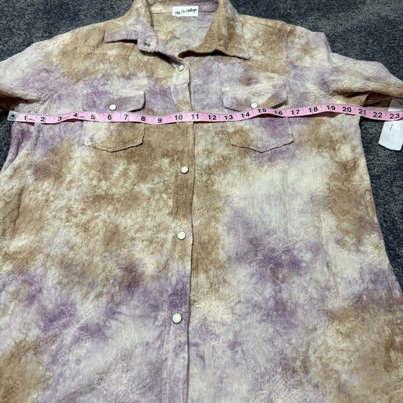 NWT The Nu Vintage Womens Tie-Dye Embroidered Button Down Shirt Size Medium - Picture 3 of 7